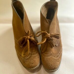 Lands End tan suede ankle booties.